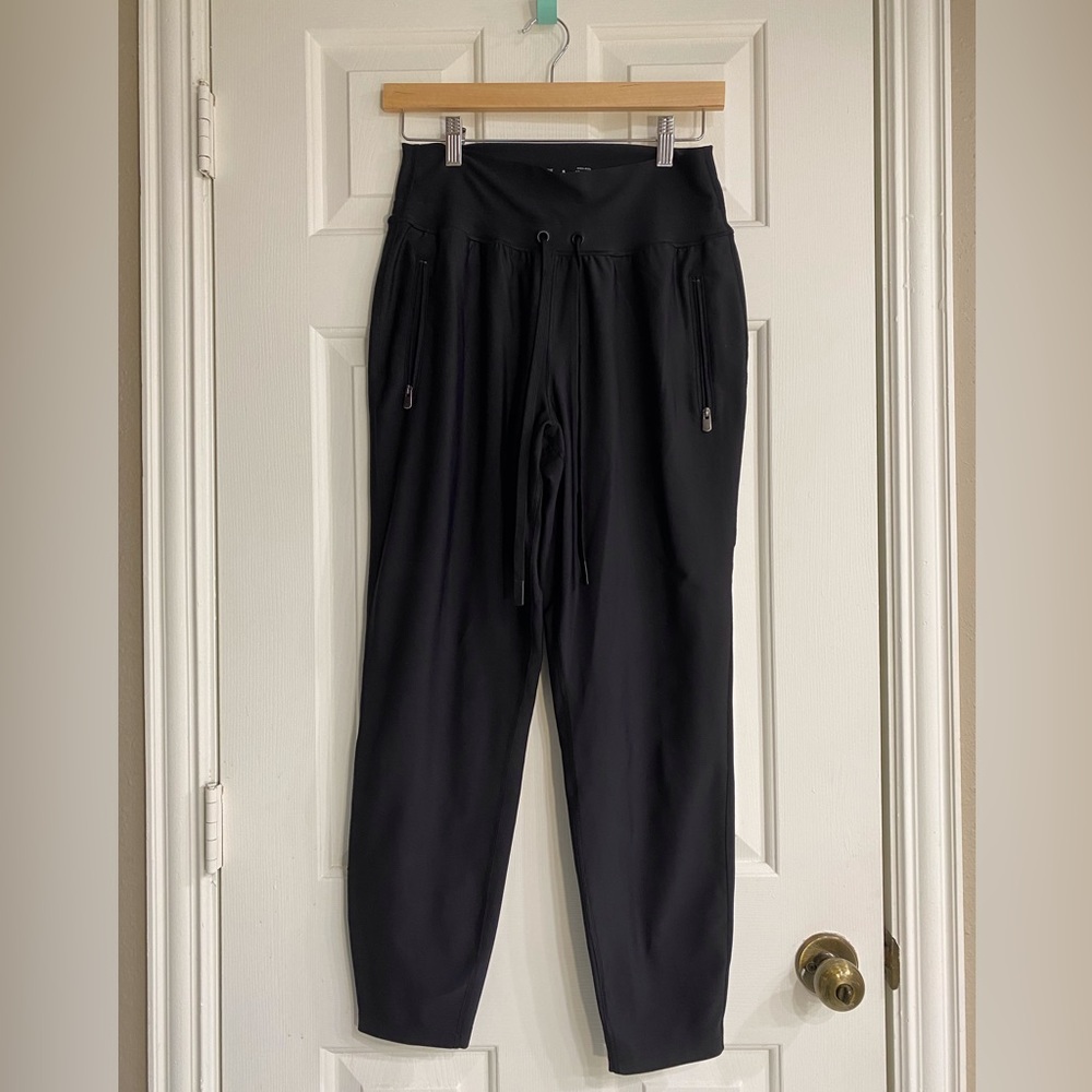 Like New - Women’s High-Waisted PowerSoft Zip Jogger Pants - Size Small